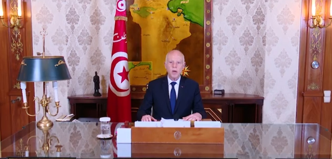 (عاجل): قيس سعيّد يعلن حظر الجولان في تونس