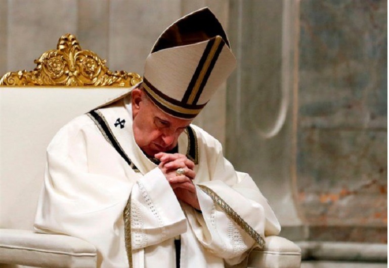 بابا الفاتيكان يدعو لإلغاء ديون الدول الفقيرة وتخفيف العقوبات وإيقاف الحروب