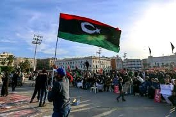 ليبيا: المدعي العام يأمر بتحجير السفر عن 6 مسؤولين من الحكومة السابقة