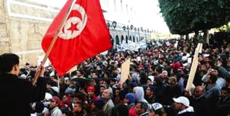 الإحتجاجات في تونس حقّ يرتقي إلى الإنتهازية…بقلم محمد الرصافي المقداد