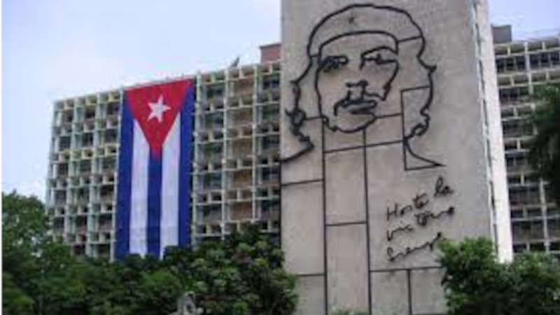 كوبا الحرة ستصبح حرة من الكوفيد: خمسة لقاحات والعدد في تزايد……*