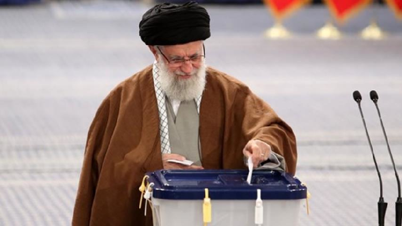 إيران…أربعة متنافسين في الإنتخابات الرئاسية والسيد خامنئي يدعو الإيرانيين لتقرير مصيرهم عبر صناديق الإقتراع