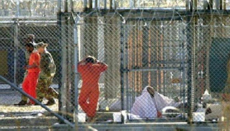 75 نائبا أميركيا يدعون بايدن إلى إغلاق سجن غوانتانامو