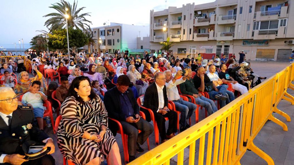 النسخة الأولى من مهرجان entre 2 culturas يربط الجالية المغربية بوطنها الأم