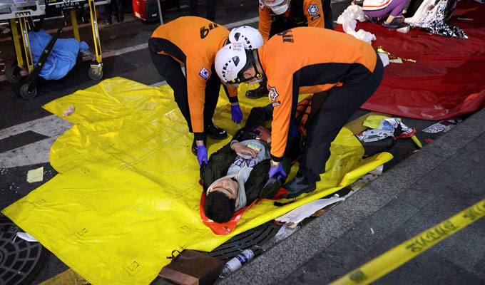 مقتل أكثر من 150 شخصا في حادث تدافع خلال احتفالات الهالوين في كوريا..
