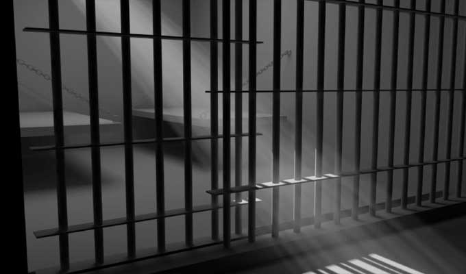 السجن 15 سنة لطبيبة تونسية في السعودية: دعوات لسعيد للتدخل..