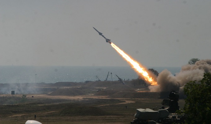 كوريا الشمالية تُطلق صاروخا باليستيا جديدا عابرا للقارات..