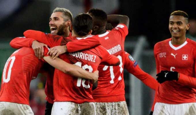 إمبولو يمنح سويسرا الفوز على بلده الأصلي الكاميرون