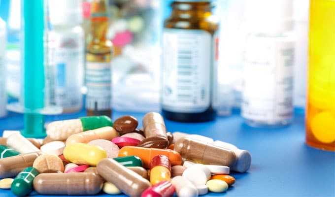 وزارة الصحة تصدر بلاغ هام بخصوص أزمة التزود بالأدوية..
