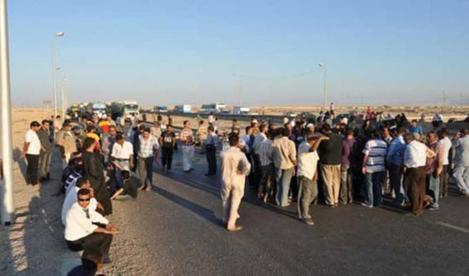 منوبة: غلق الطريق ومنع حركة الحافلات احتجاجا من اهالي الزويتينة على توقف الوصول الى مناطق على الخطين 42 و49