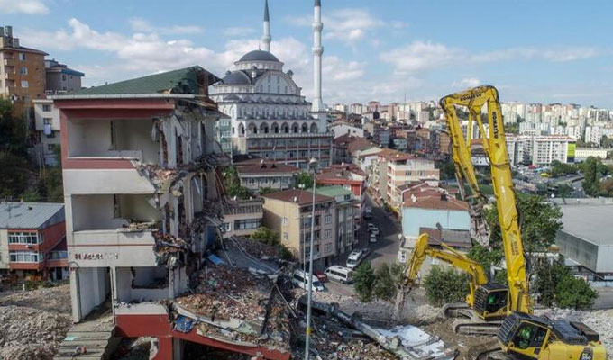 ارتفاع عدد ضحايا الزلزالين الجديدين في تركيا..