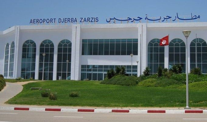 وزير النقل يتابع مدى جاهزية مطار جربة جرجيس الدولي والميناء التجاري بجرجيس للموسم الصيفي