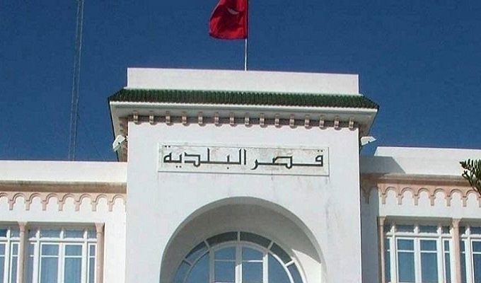 والي تونس يدعو المؤسسة الأمنية إلى حماية مقرات البلديات وكافة العاملين بها